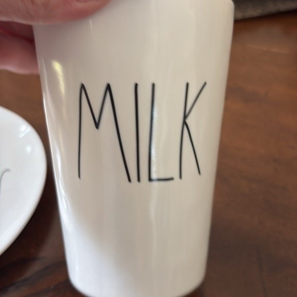 Santa milk Rae Dunn 🥛 and cookies set both melamine 🎅🎅 - Picture 2 of 4